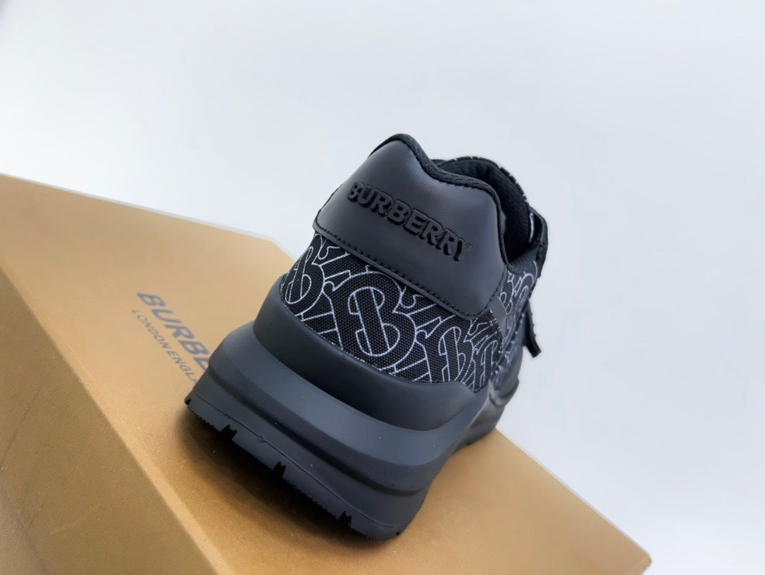 BURBERRY MONO SNEAKER