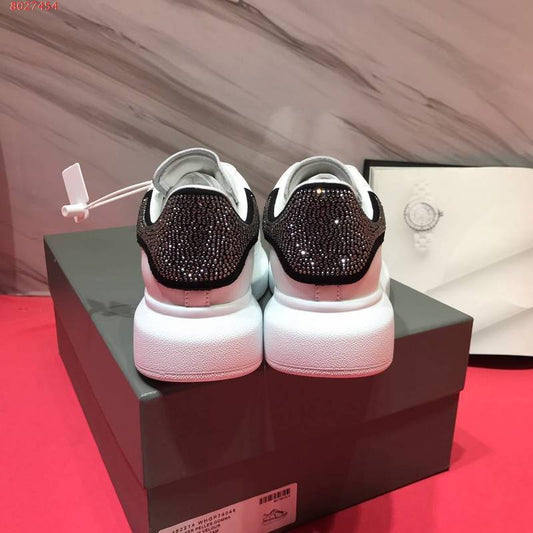 A MC QUEEN X DIAMONDS