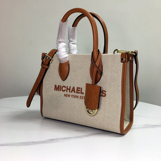 MICHAEL KORS SAND BAG