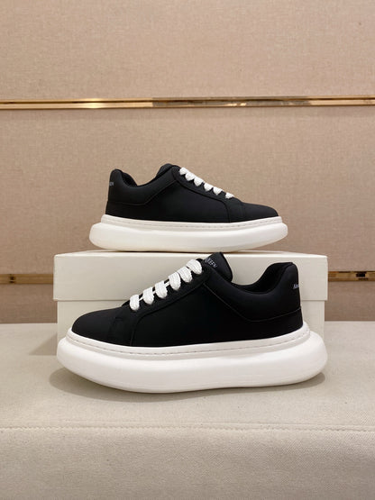 A MC QUEEN CLEAN SNEAKER