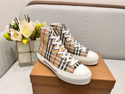 BURBERRY CHUCKS HIGH CLASSY