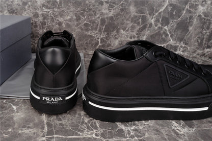 PRADA STRIGHT SNEAKER