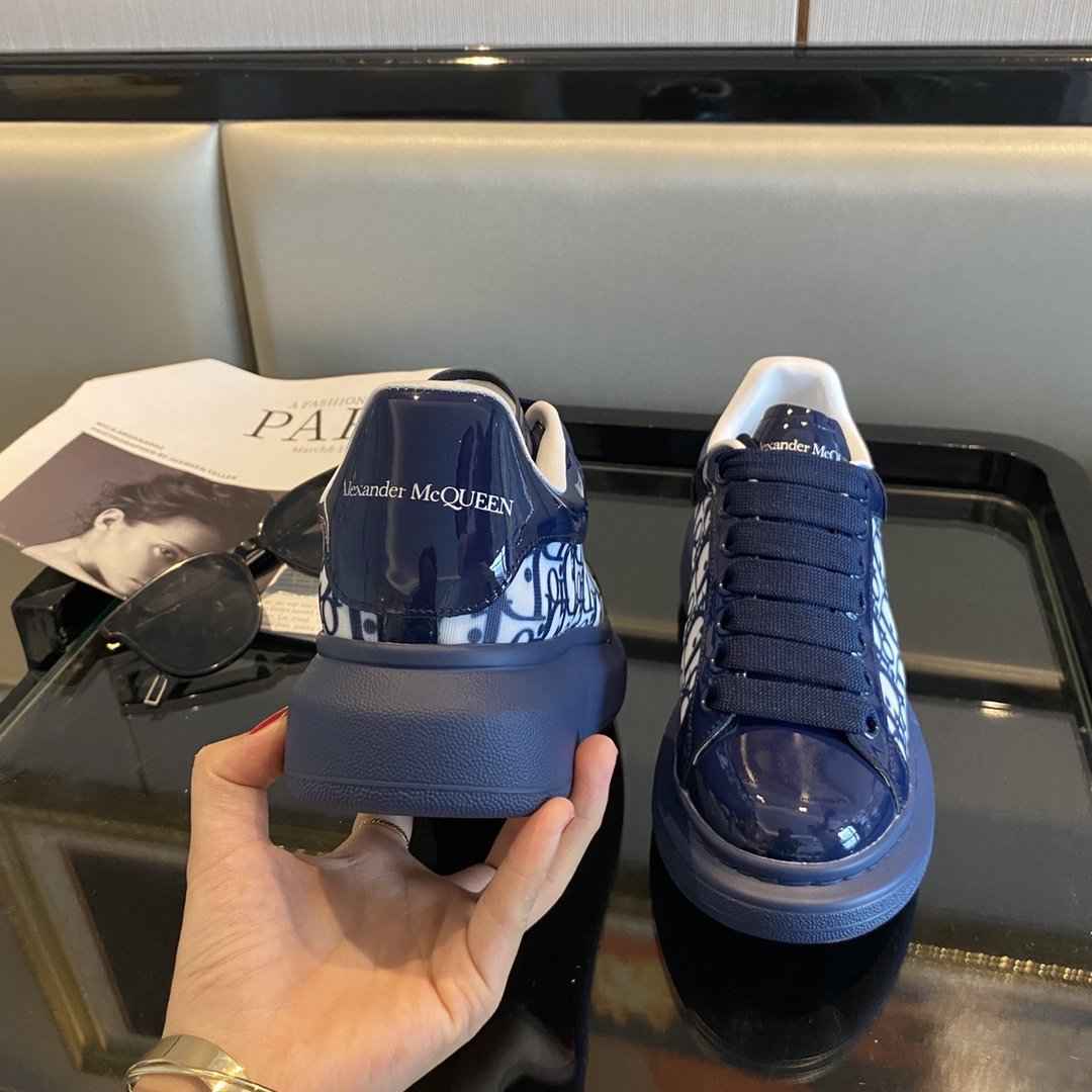 A MC QUEEN X DIOR SNEAKER