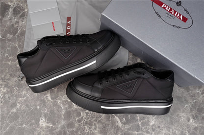 PRADA STRIGHT SNEAKER