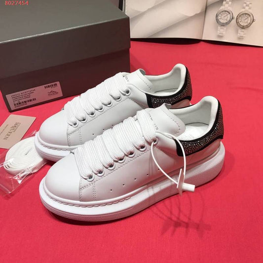 A MC QUEEN X DIAMONDS