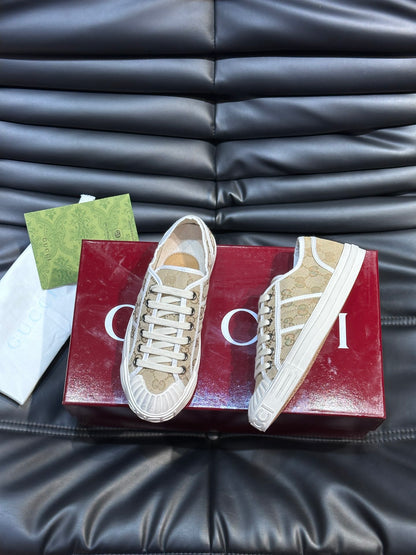 GUCCI SNEAKER