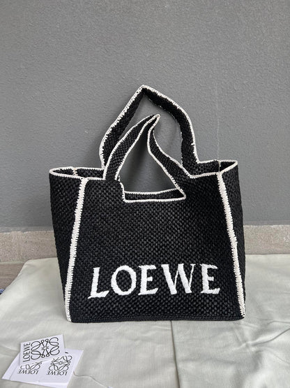 LOEWE BEACH